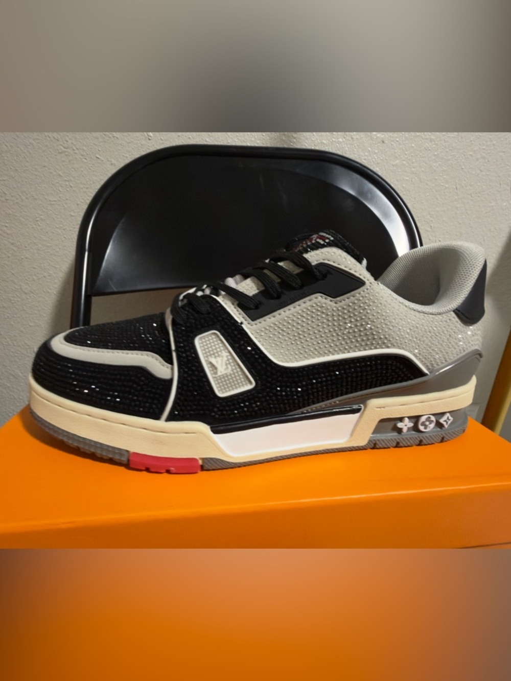 Men's Black and Cream Luxury Low-Top Sneakers Louis Vuitton size 9.5